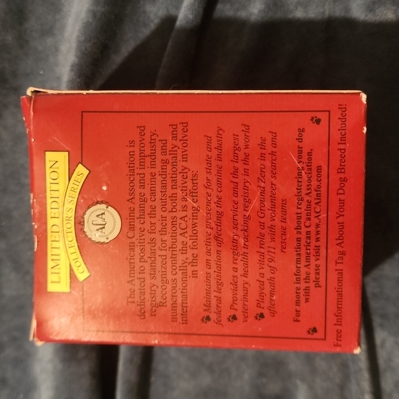 Collector's Series Black Labrador Ornament - Picture 6 of 6